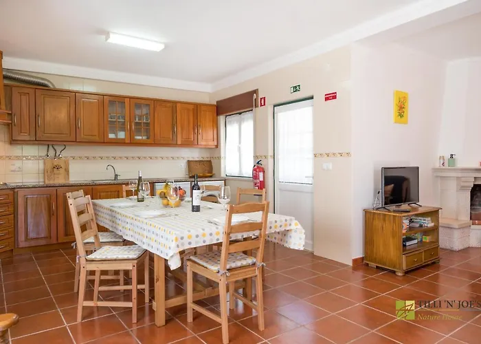 Tilli'n'joe's Nature House *